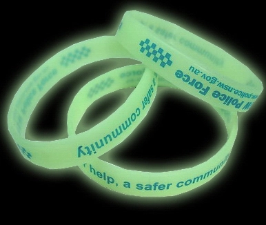 23702137.jpg Glow in the dark silicone bracelet - Image 1