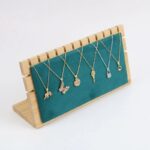 Wooden jewelry display props - Image 4