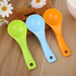 Plastic measuring cup and Spoon Set - Image 3