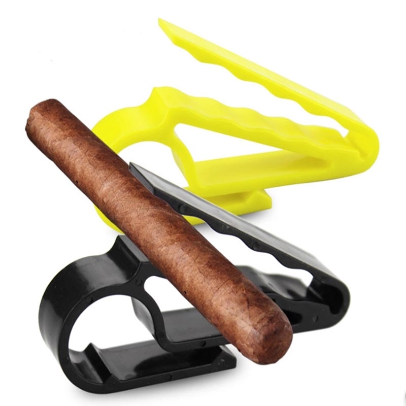 308163475.jpg Golfer Cigar Holder Grip Clip - Image 1
