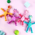 Suction cup transforming giraffe toy - Image 4