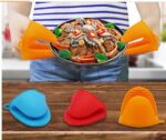 Silicone Mini Oven Mitt - Image 2